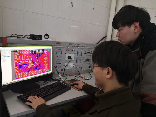 电子应用技术专业 电子产品维护的基石与未来